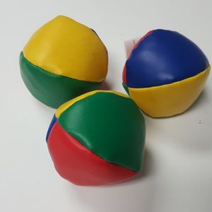 Arlequin juggling balls